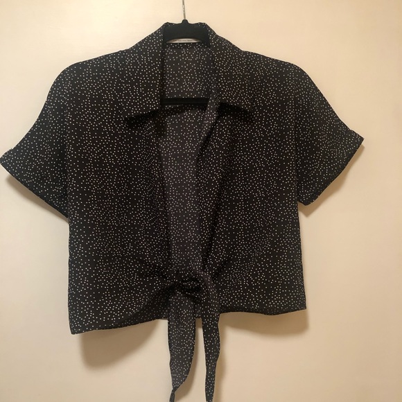 Urban Outfitters Cropped Shirt - Picture 4 of 6